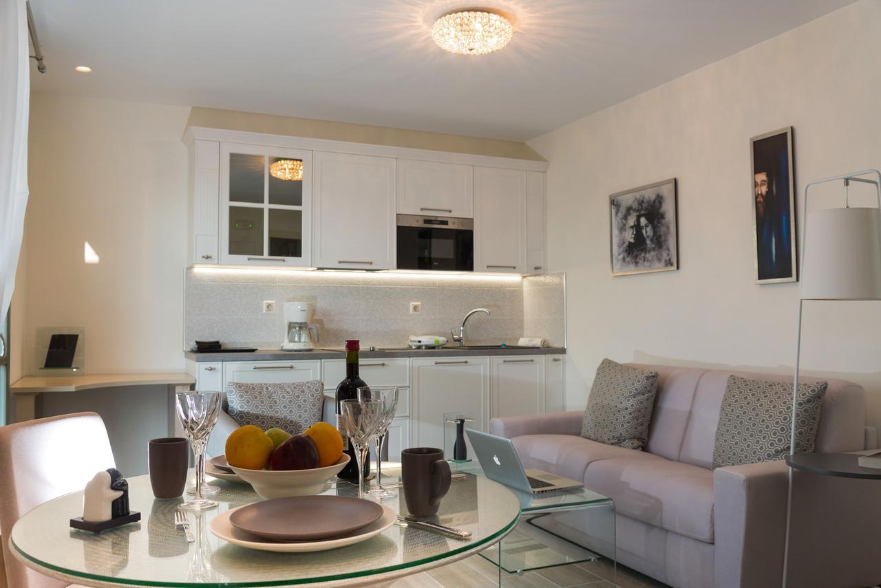 Faces Art Suites Rhodes City Екстер'єр фото